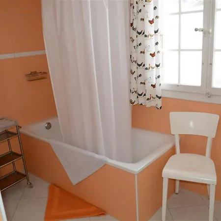 Apartamento Les Erables- Appartement-fewo- Dusche Oder Bad- Wc 7-bettwohnung By Interhome *
