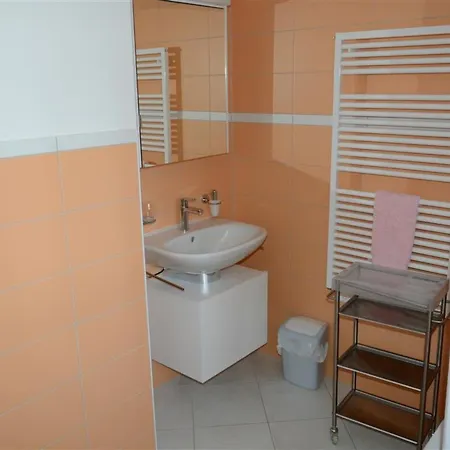 Les Erables- Appartement-fewo- Dusche Oder Bad- Wc 7-bettwohnung By Interhome *